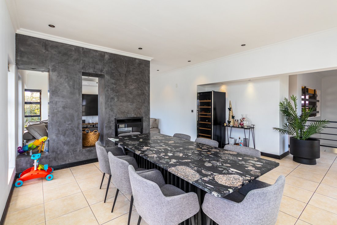 House in Cape Town, Western Cape, South Africa 5 - 16464162