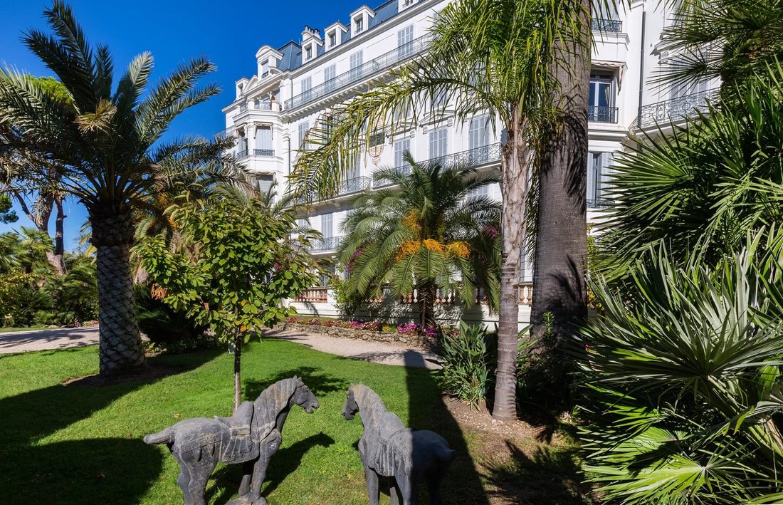Apartment in Montfleury, Cannes, France 2 - 16460772