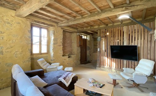 For Sale Near Marciac (32) 32 Room Castle 1540 M2 Of Living Space 5.8 Hectare Estate