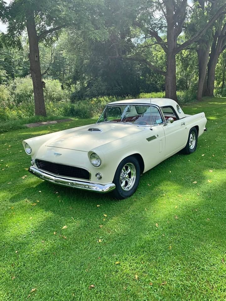 Cabriolet in Glendale, United States 4 - 16464690