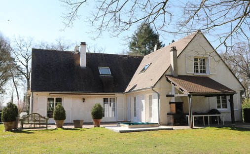 Haus in Ouest, Lamorlaye, Frankreich 1
