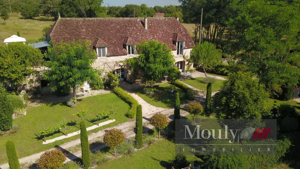 Estate in Martel, Occitania, France 4 - 16461701