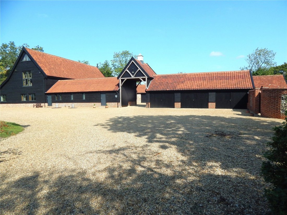 House in Tivetshall Saint Margaret, England 4 - 16462815