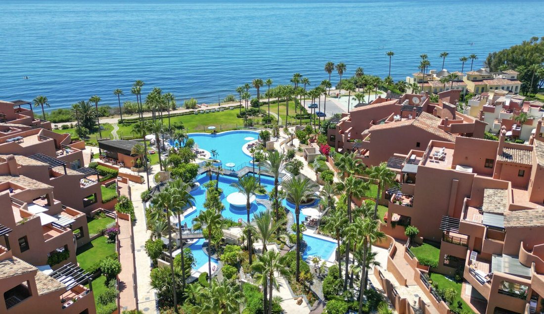Apartment in Estepona, Andalusia, Spain 1 - 16461272