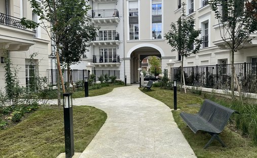 Apartment in Hachette, Le Plessis-Robinson, France 1