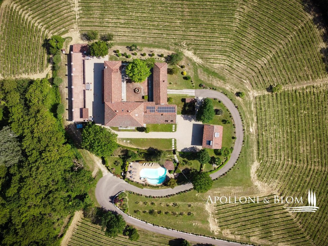 Villa in Asti, Piedmont, Italy 5 - 16463203