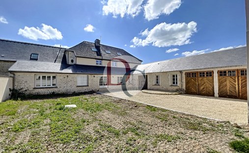 House in Senlis, Hauts-de-France, France 1