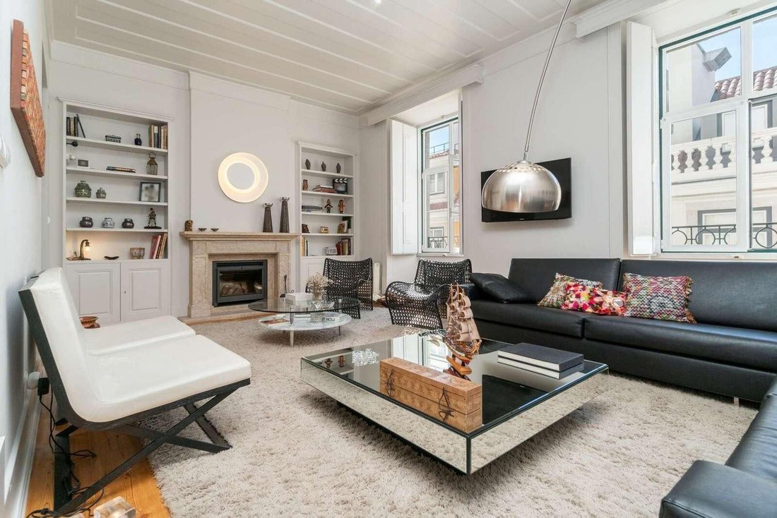Apartment in Misericordia, Lisbon, Portugal 1 - 16466177