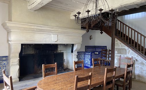 The Aristocratic Chateau Of Beechwood