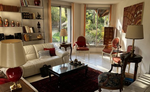 For Sale Dpt Eure (27) Near Pacy Sur Eure Moulin 353 M2 With Swimming Pool On Land Of 5542 M2 On The