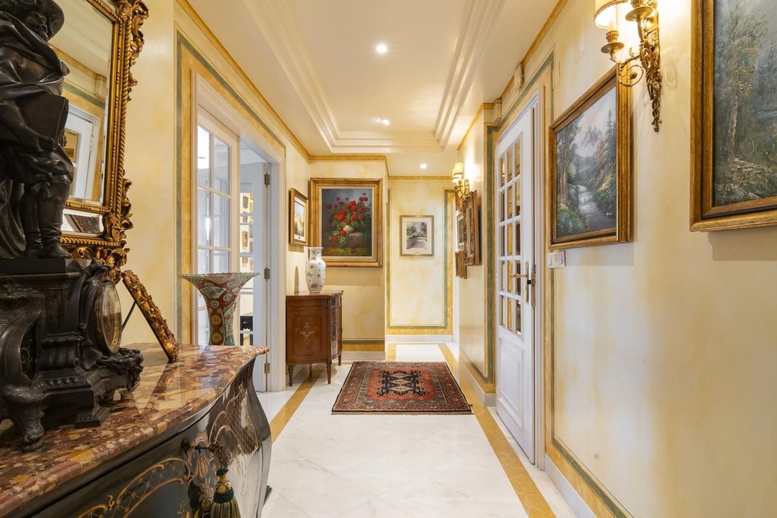 Apartment in Areeiro, Lisbon, Portugal 3 - 16465892