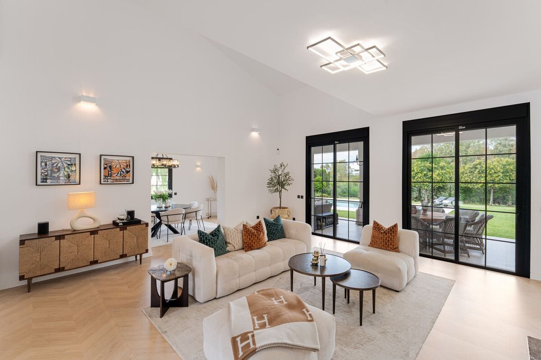 Villa in Estepona, Andalusia, Spain 4 - 16462070