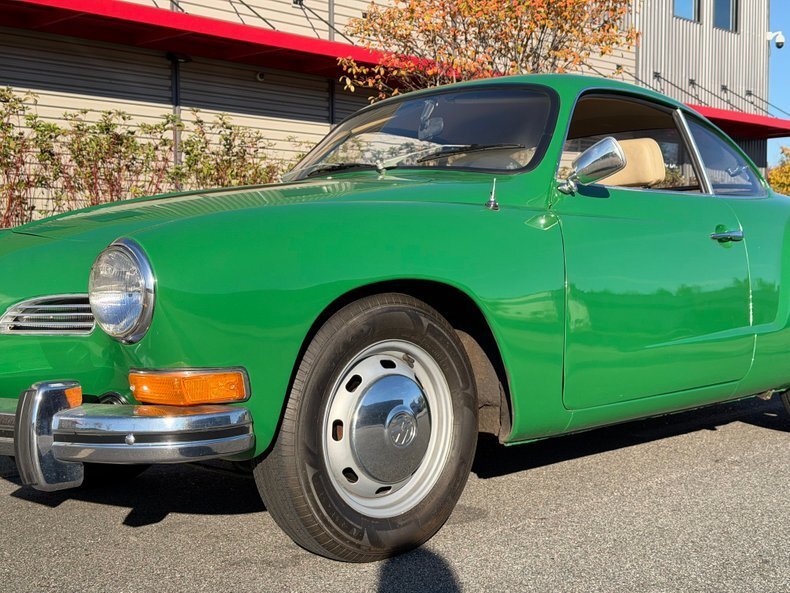 Coupe in Scarborough, United States 4 - 16464617