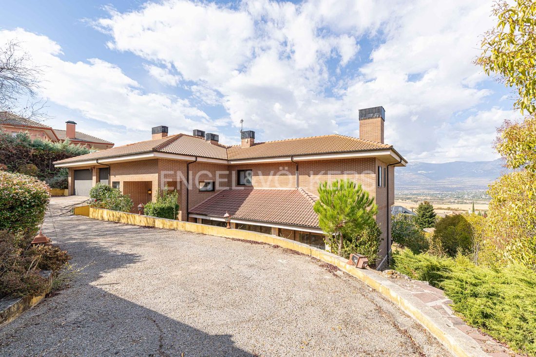 House in Soto del Real, Comunidad de Madrid, Spain 1 - 16463716