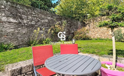 Castle for Sale in Les Herbiers, Pays de la Loire, France