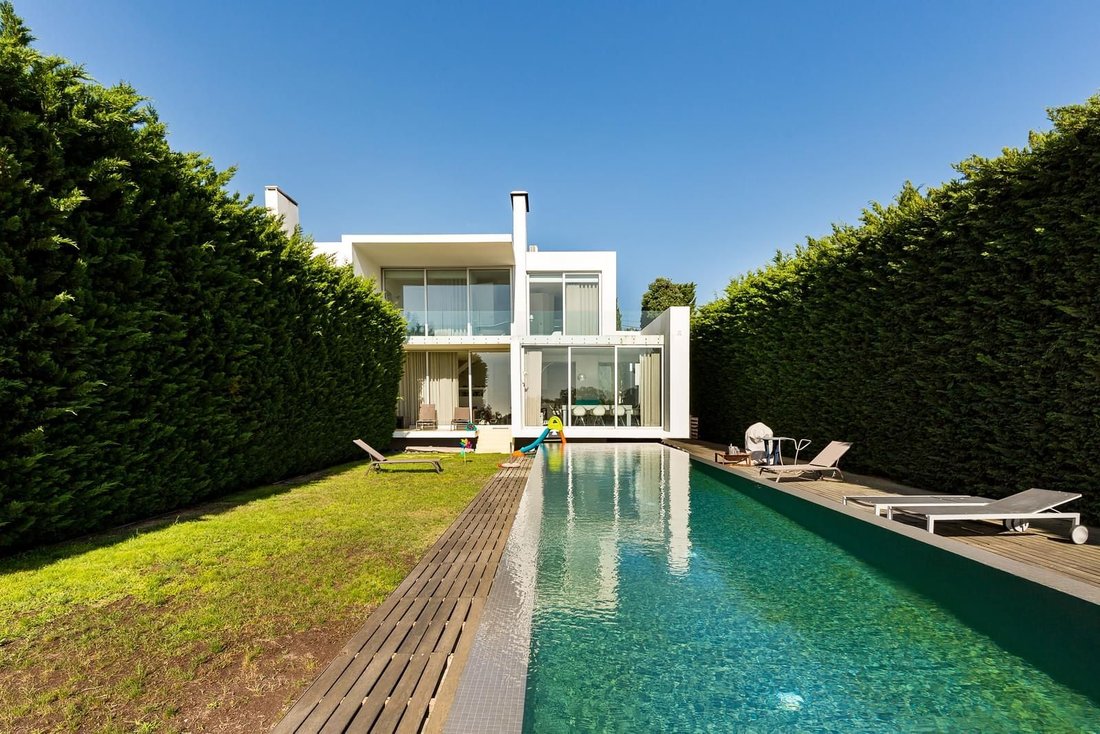 Villa in Sesimbra (Castelo), Setubal, Portugal 1 - 16465911