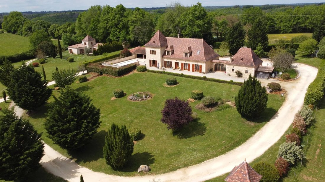 House in Queyssac, Nouvelle-Aquitaine, France 1 - 16336282