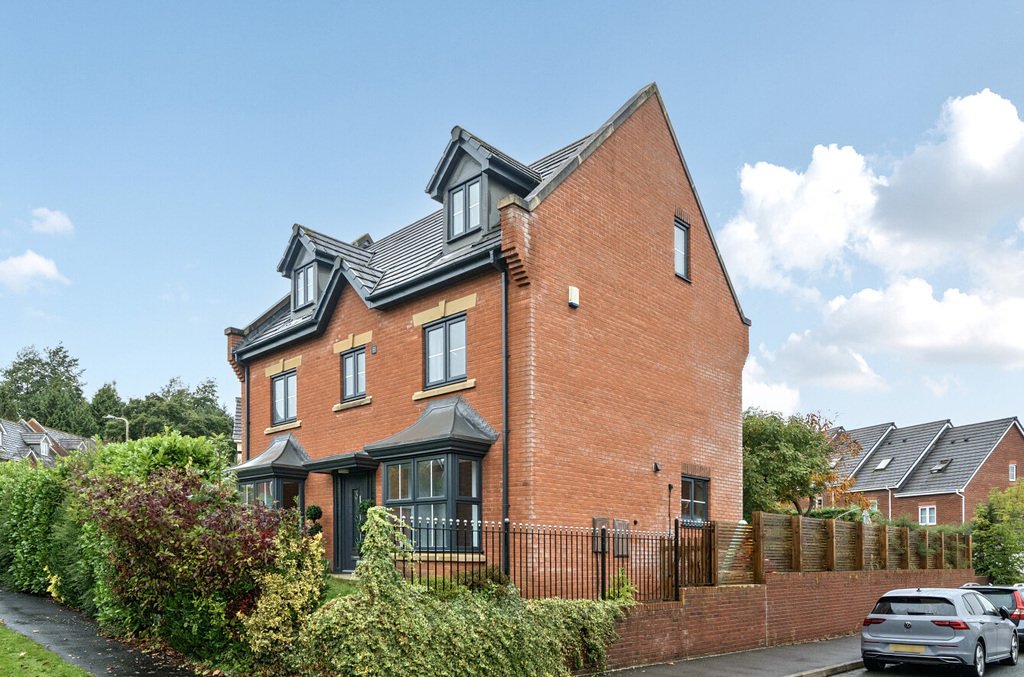 House in Oswestry, England 1 - 16461007