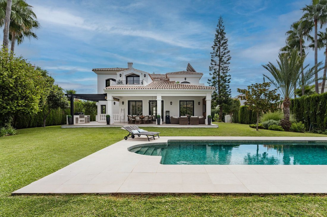 Villa in Estepona, Andalusia, Spain 1 - 16462070