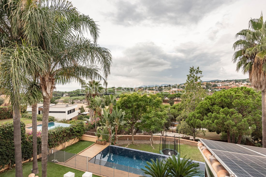 House in Sant Vicenc de Montalt, Catalonia, Spain 2 - 16463450