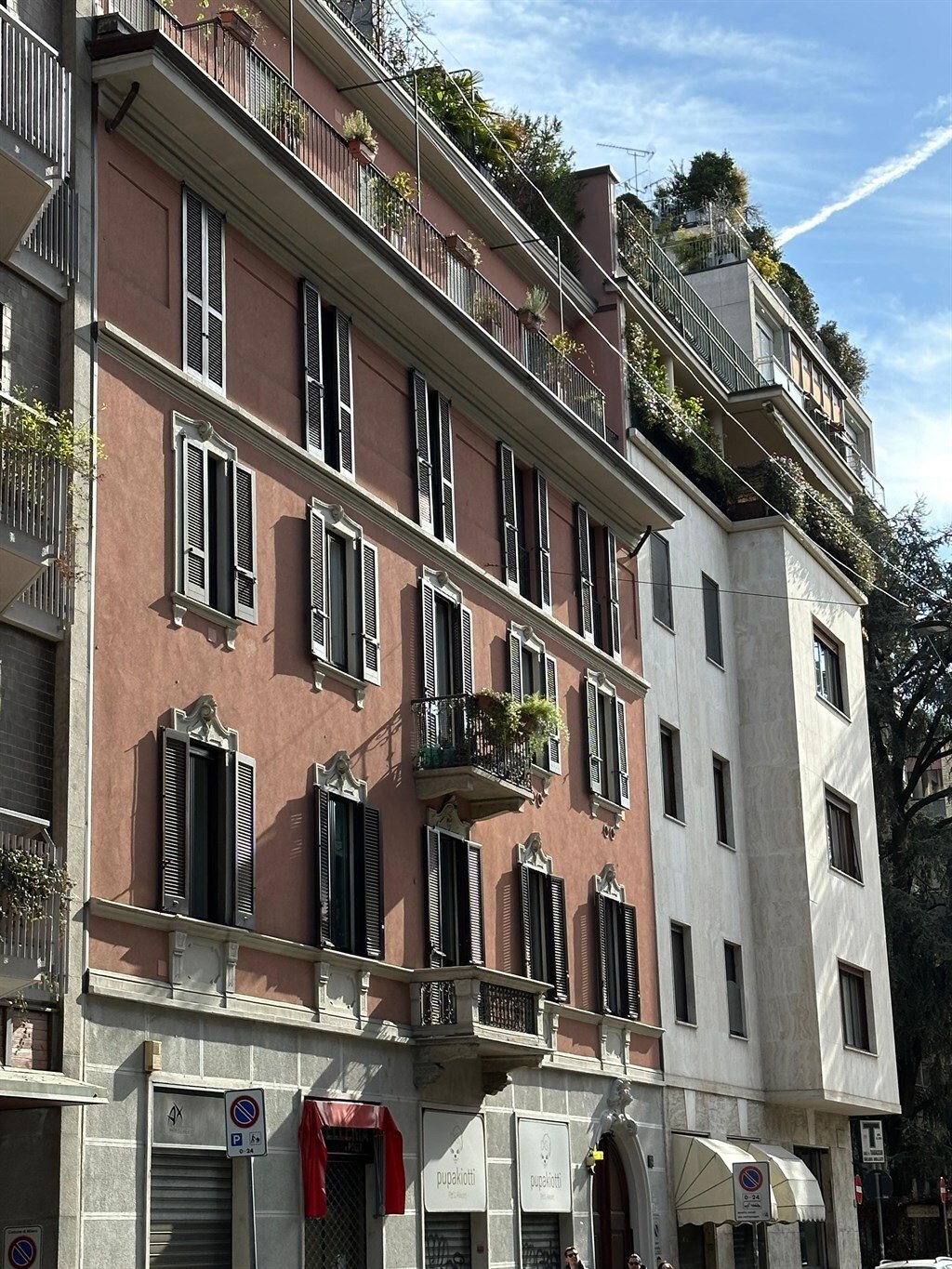 Apartment in Garibaldi - Porta Venezia, Milan, Lombardy 1 - 16462823