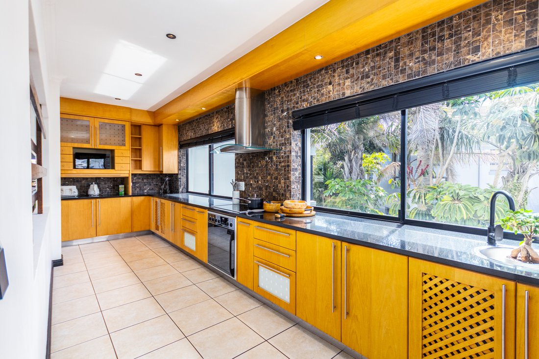 House in Cape Town, Western Cape, South Africa 2 - 16464162