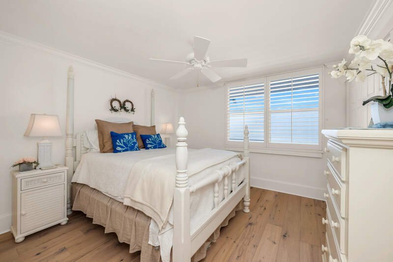 House in Naples, Florida, United States 4 - 16464080
