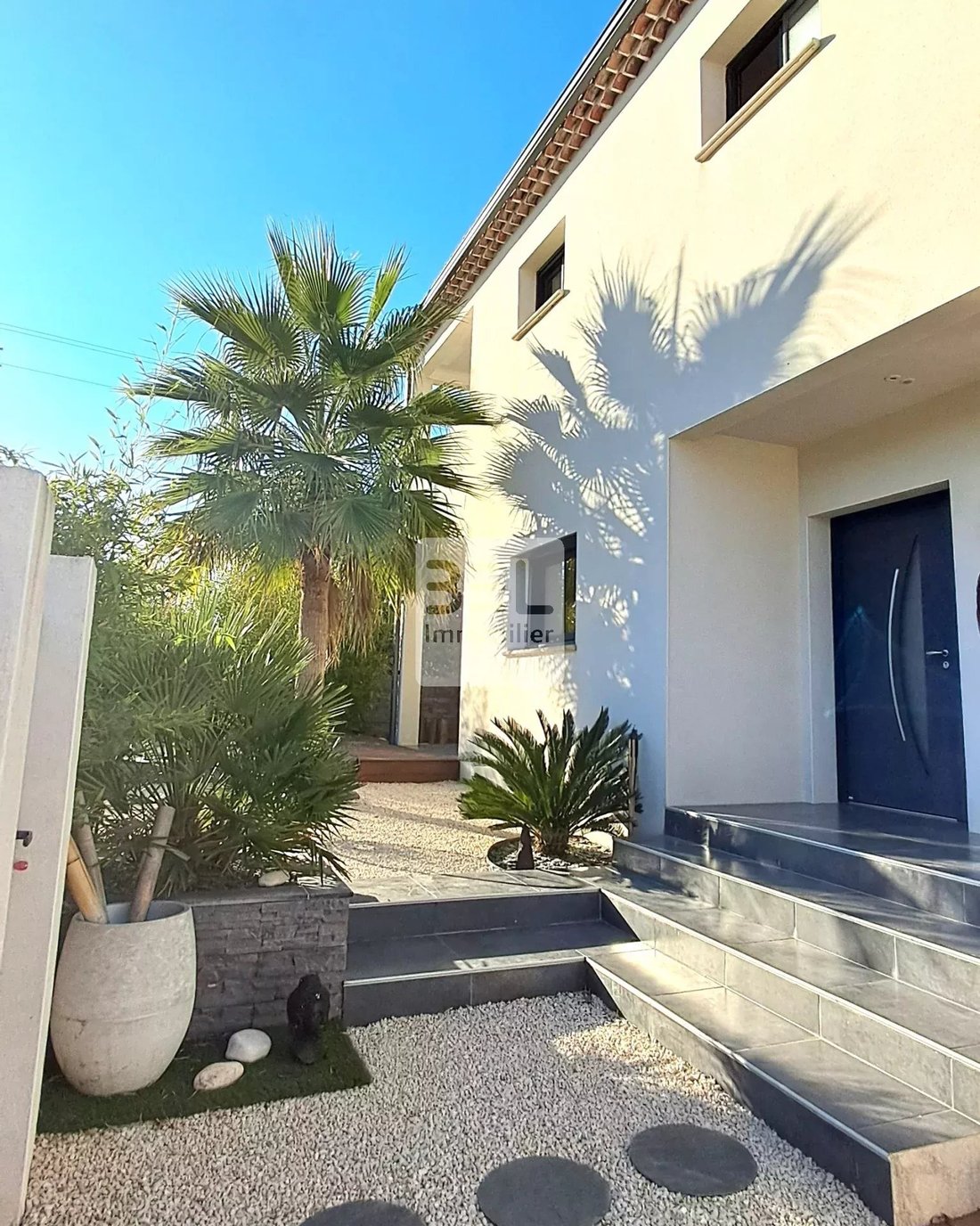 Villa in Arrondissement of Nimes, Occitania, France 2 - 16461395