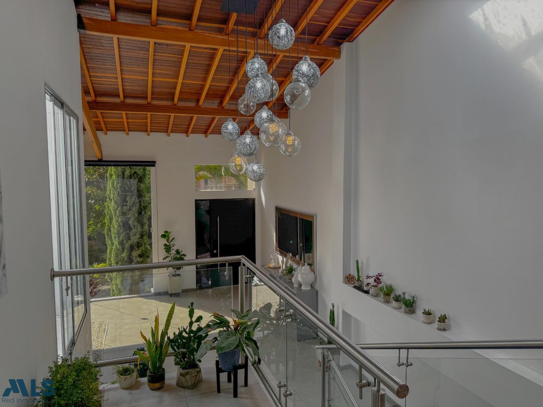 House in Sabaneta, Antioquia, Colombia 4 - 16461093