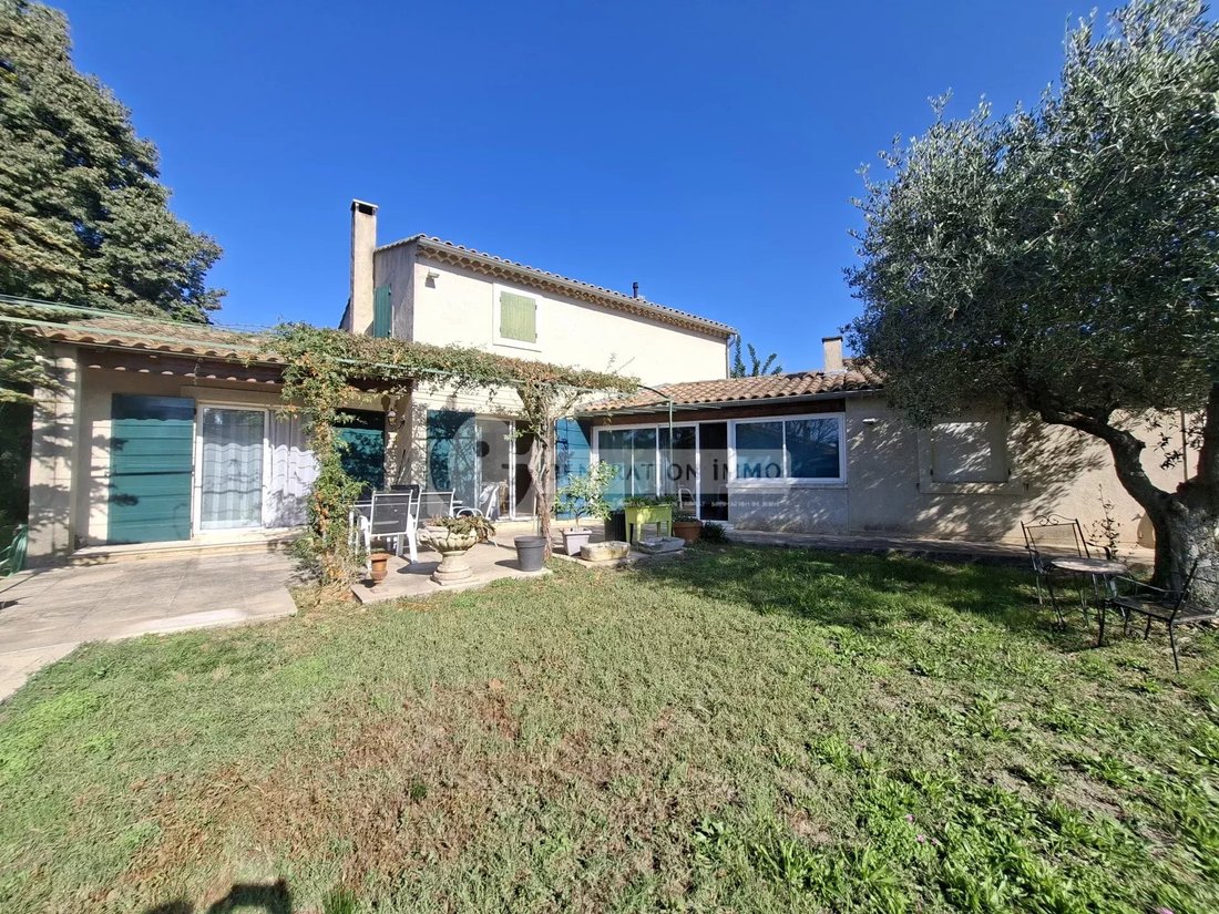 House in Saint-Rémy-de-Provence, Provence-Alpes-Côte d'Azur, France 1 - 16464537