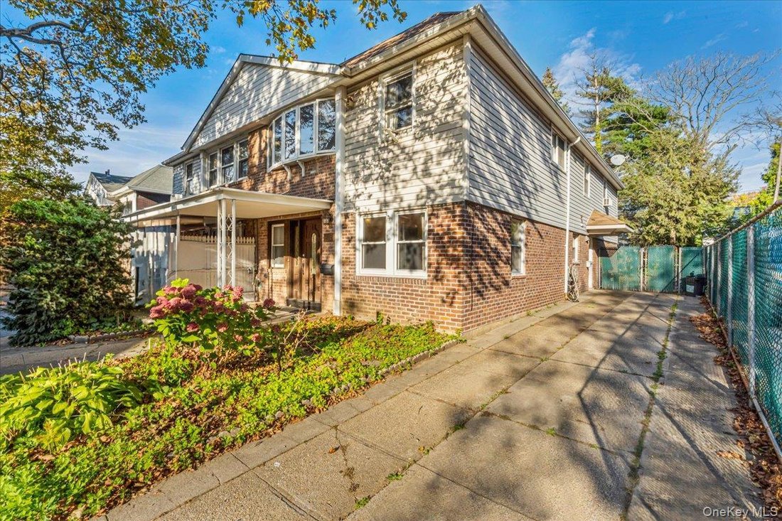 House in New York, New York, United States 2 - 16462208