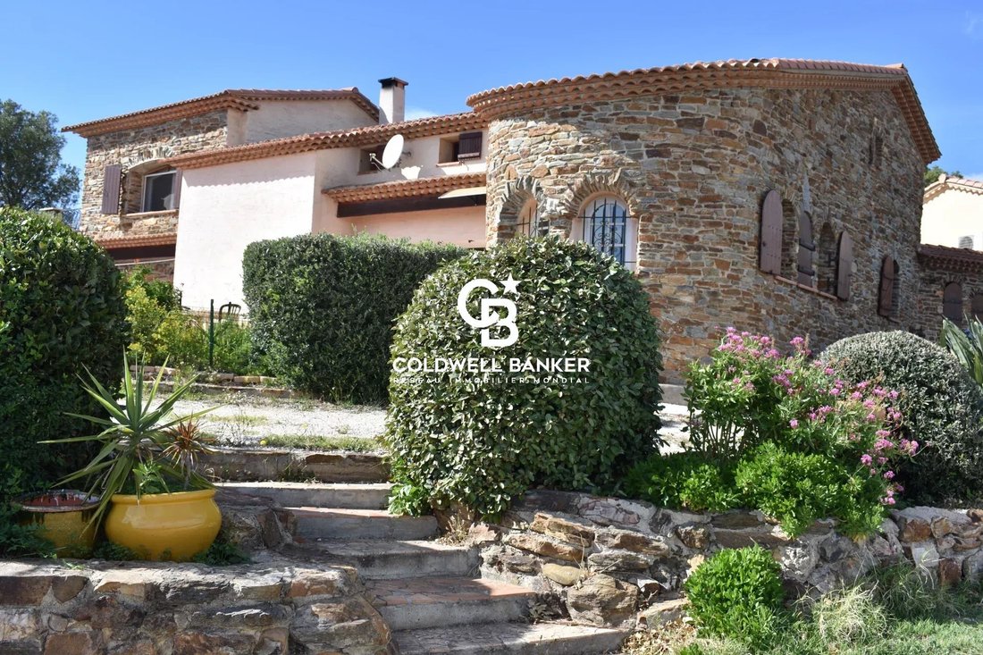 Villa in La Londe-les-Maures, Provence-Alpes-Côte d'Azur, France 4 - 16464624