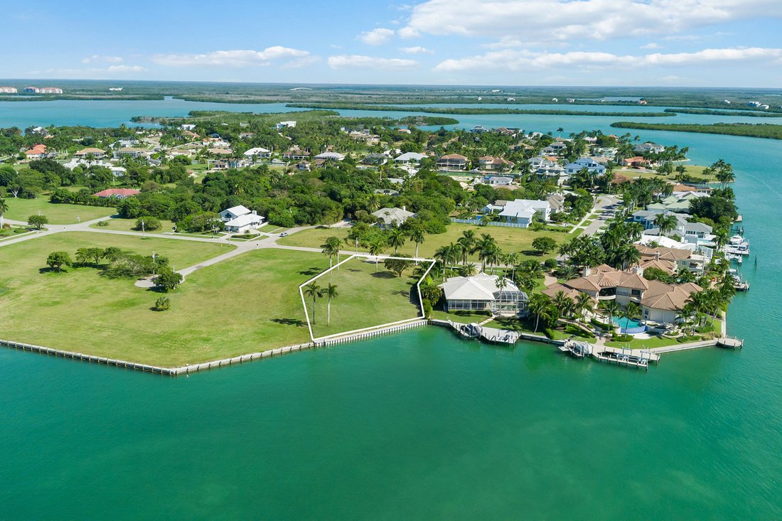 Land in Marco Island, Florida, United States 4 - 16464516