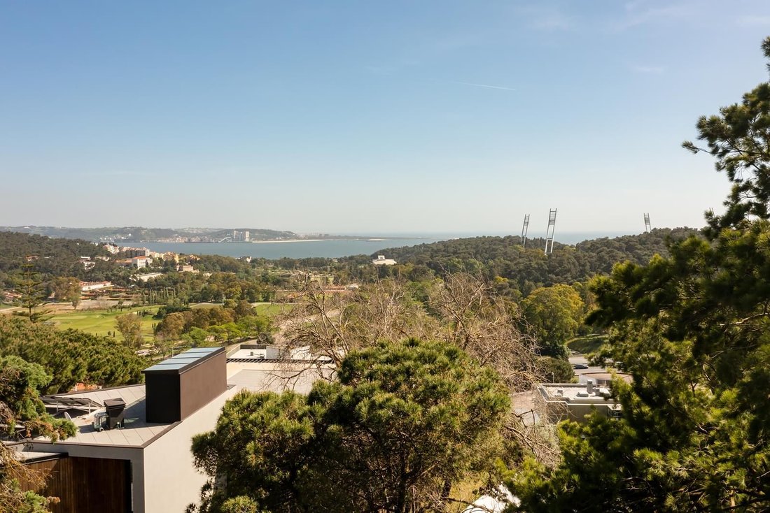 Land in Carnaxide e Queijas, Lisbon, Portugal 1 - 16466112
