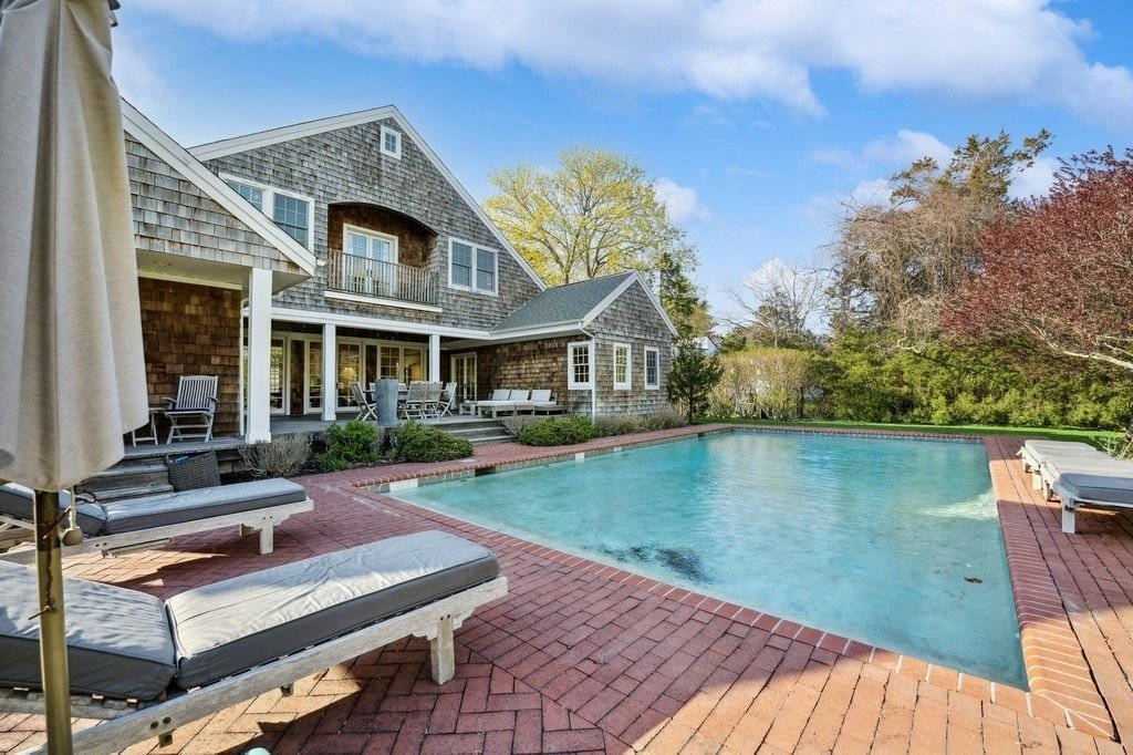 Quogue, New York, United States 2 - 16463492