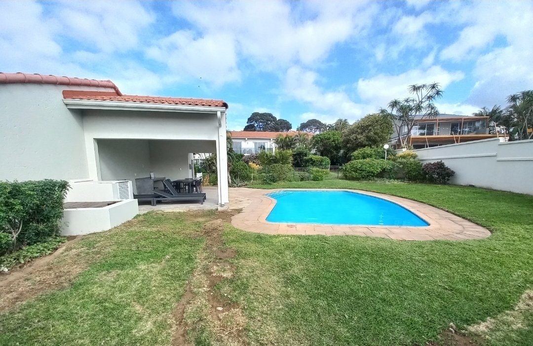 Townhouse in La Lucia, KwaZulu-Natal, South Africa 5 - 16464165