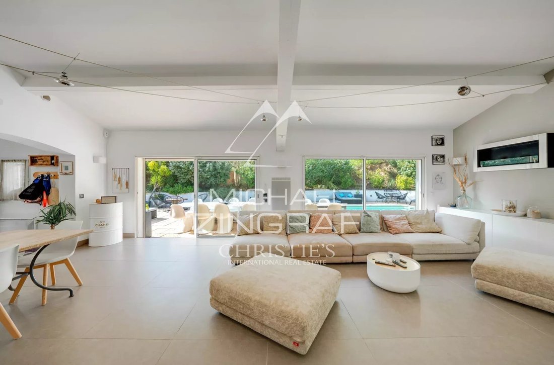 Villa in Golf-Embus-Enco de Botte-Bellons, Allauch, France 4 - 16461507