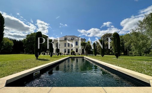 House in La Réole, Nouvelle-Aquitaine, France 1