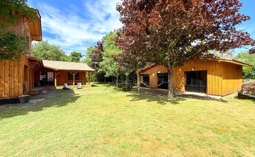 House in Lege Bourg, Lège-Cap-Ferret, France 1