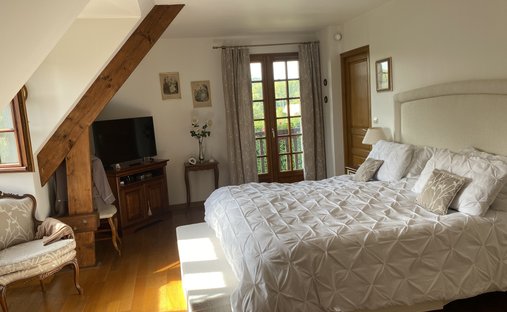 For Sale Dpt Eure (27) Near Pacy Sur Eure Moulin 353 M2 With Swimming Pool On Land Of 5542 M2 On The