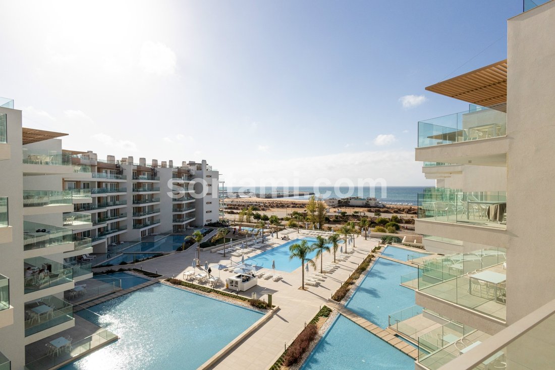 Apartment in Quarteira, Algarve, Portugal 1 - 16463221