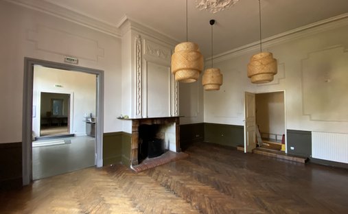 Elegant 18th Century Manor With Towers In The Heart Of Gascony