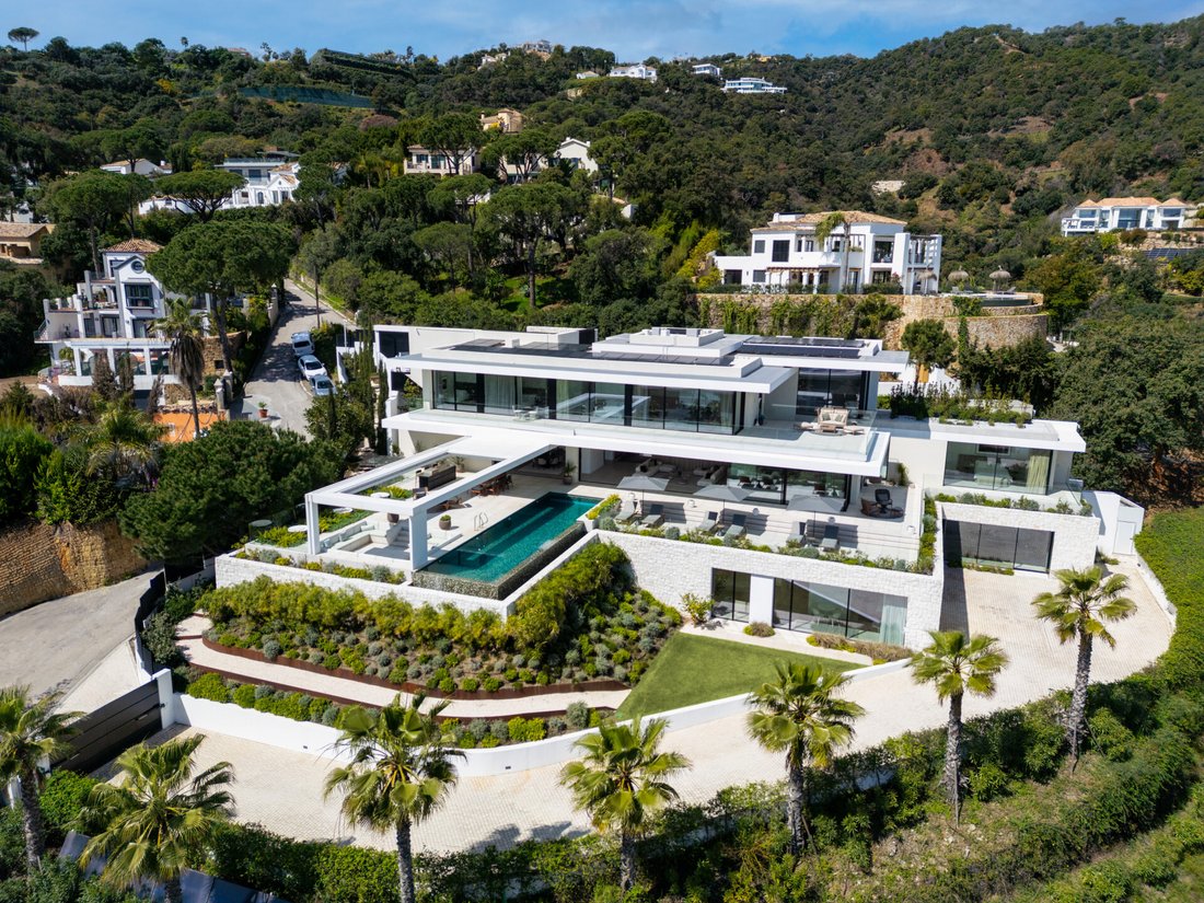 Villa in El Madroñal, Benahavis, Spain 1 - 16464547
