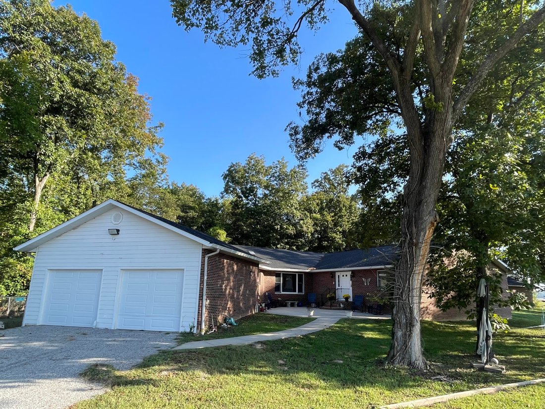 House in Murphysboro, Illinois, United States 1 - 16462373