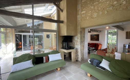 Elegant 18th Century Manor With Towers In The Heart Of Gascony