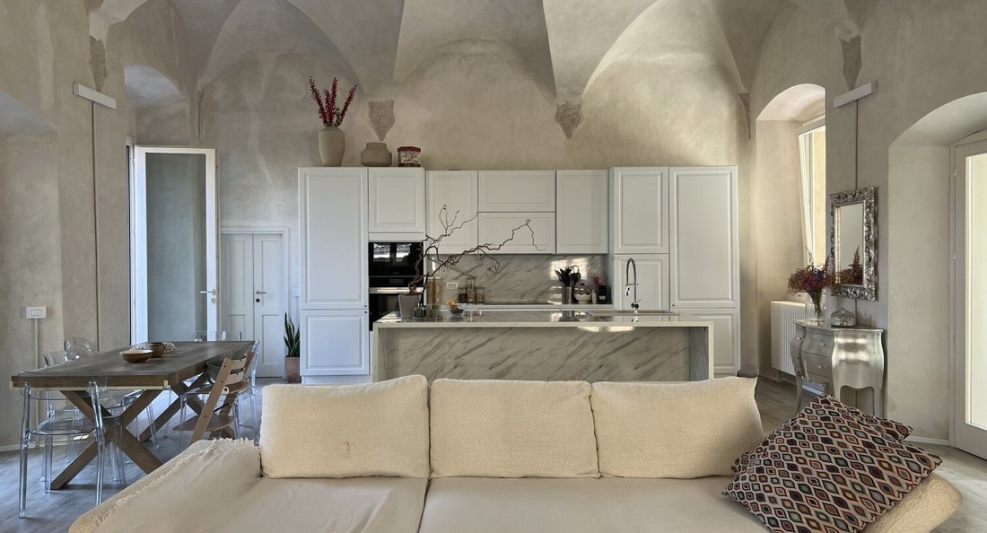 Apartment in Porto Valtravaglia, Lombardy, Italy 3 - 16464552