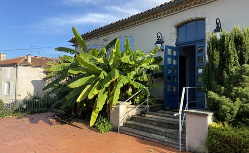 Elegant 18th Century Manor With Towers In The Heart Of Gascony