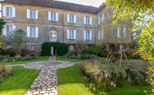 For Sale Stunning Chateau In Private Location, Close To Aignan