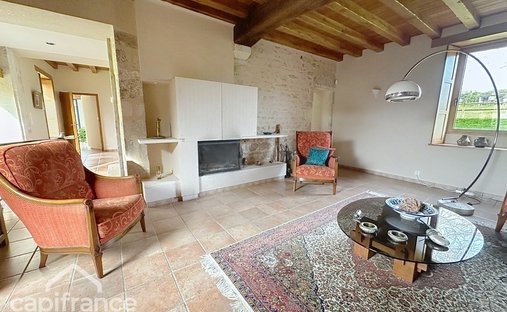 Chateau Château In Deux Sèvres