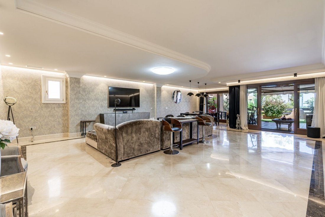 Apartment in Estepona, Andalusia, Spain 2 - 16461272
